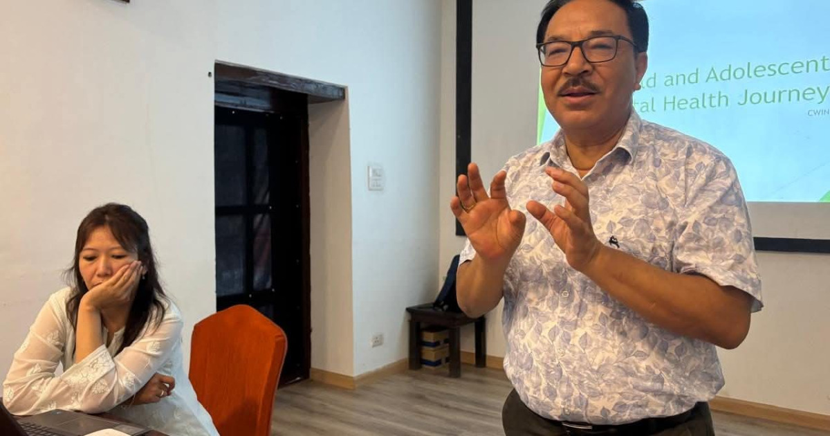 बाल हेल्पलाइन १०९८ का कर्मचारीलाई सेवा नक्साङ्कन र सेवामा पठाउने संयन्त्रसम्बन्धी तालिम